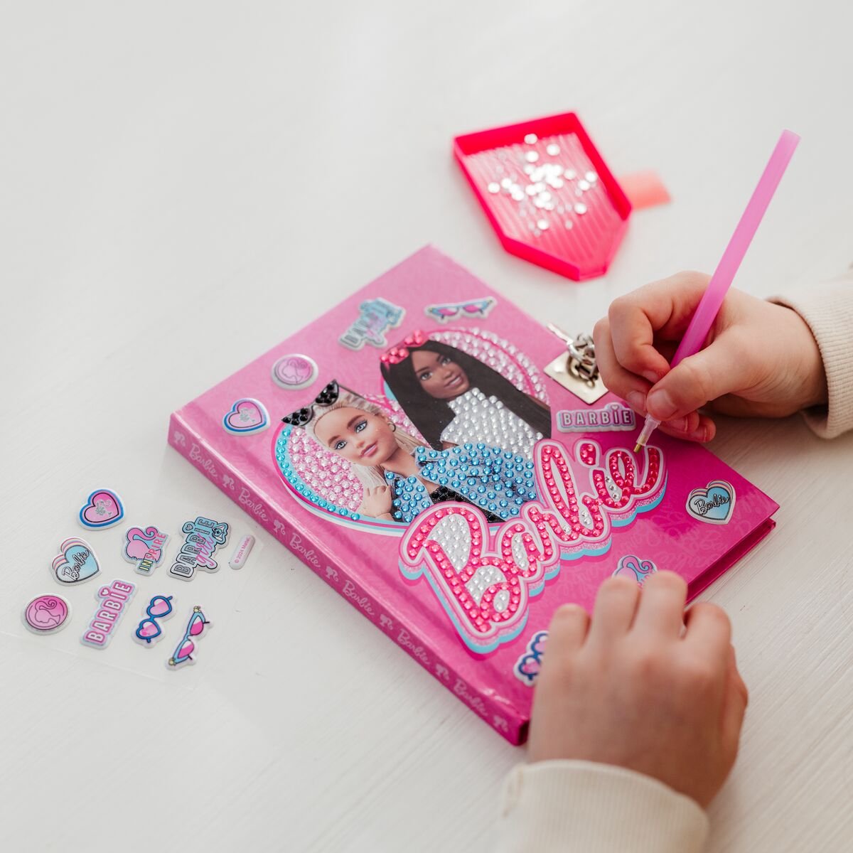 Journal Intime Barbie avec Paillettes et Stylo Secret Lumineux