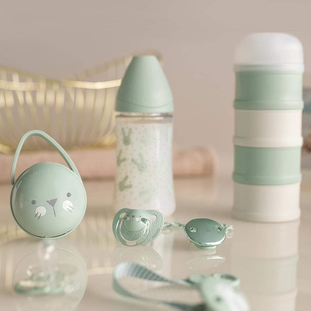 Kit accessoires bébé Suavinex avec sucettes physiologiques